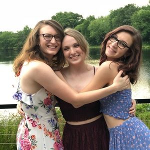 Meet your Posher, Anna